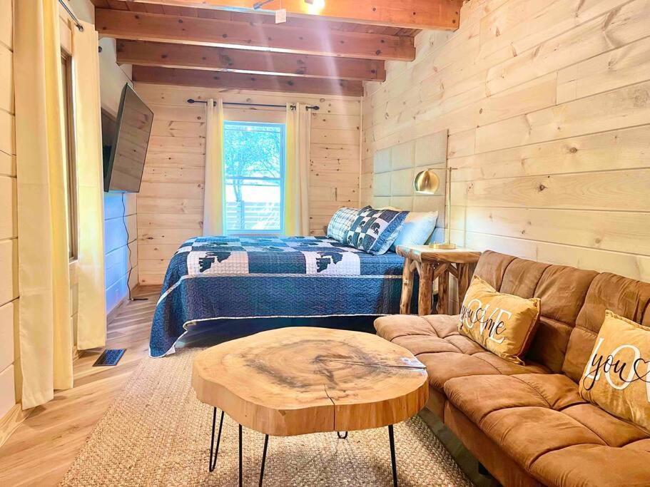 Modern Lake Side Nest• Hotub Fenced Yard King Beds Sevierville Exterior photo